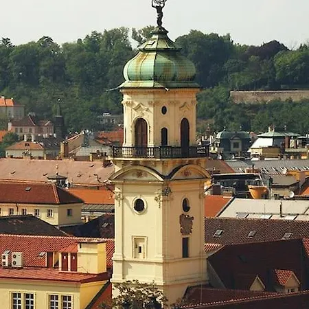 Old Town Herberghaus, 250m To Charles Bridge דירה פראג