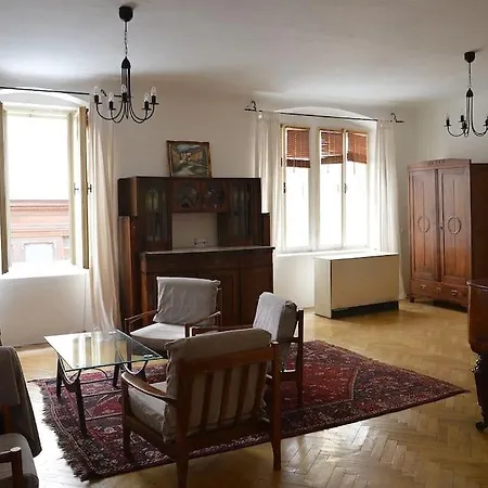 Old Town Herberghaus, 250m To Charles Bridge דירה פראג