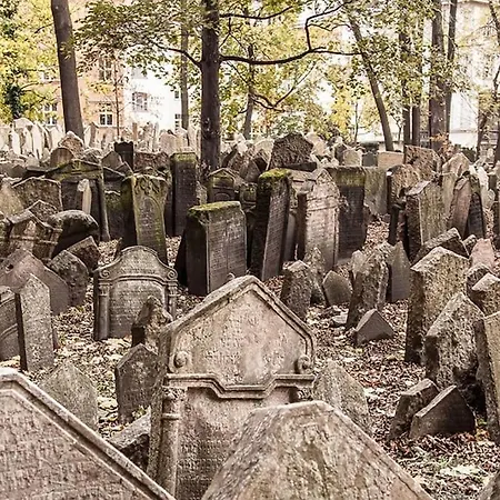Old Town Herberghaus, 250m To Charles Bridge דירה *