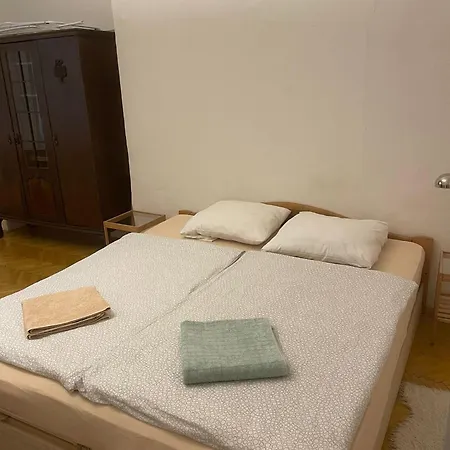 Old Town Herberghaus, 250m To Charles Bridge Апартаменты